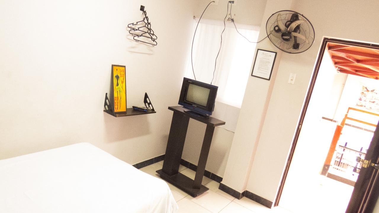 Jer'S Hostal Тумбес Екстер'єр фото