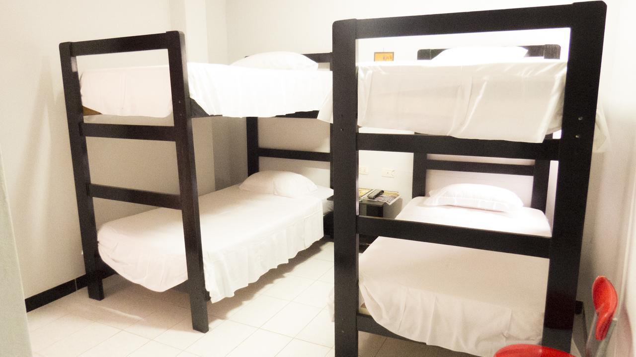 Jer'S Hostal Тумбес Екстер'єр фото