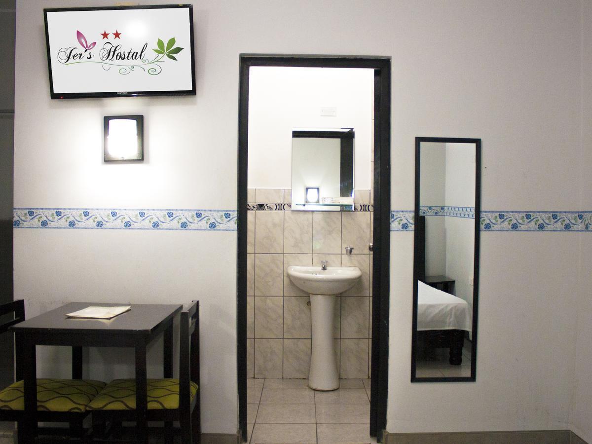 Jer'S Hostal Тумбес Екстер'єр фото
