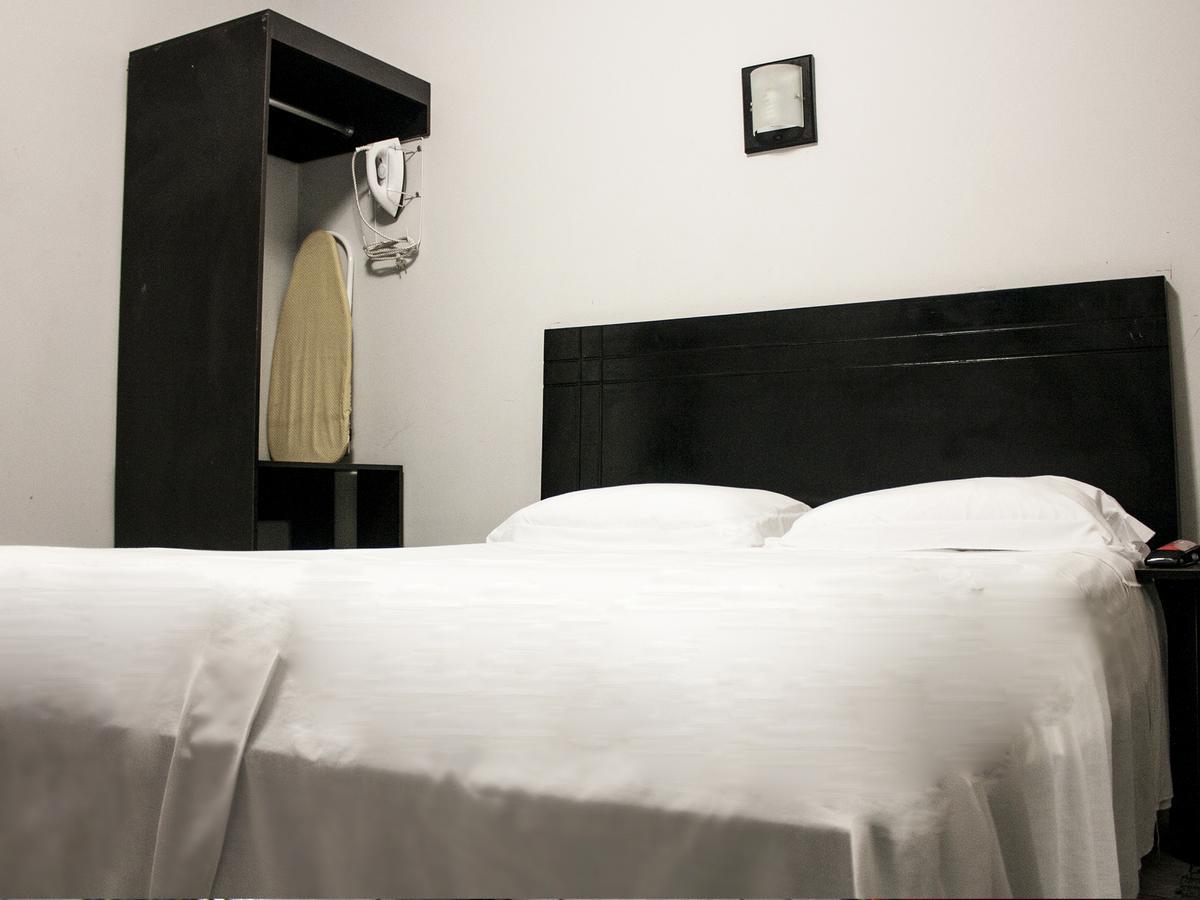 Jer'S Hostal Тумбес Екстер'єр фото