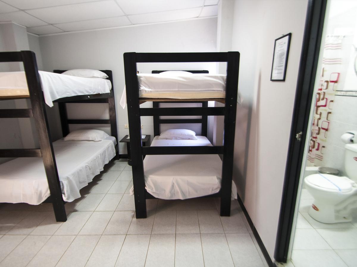 Jer'S Hostal Тумбес Екстер'єр фото