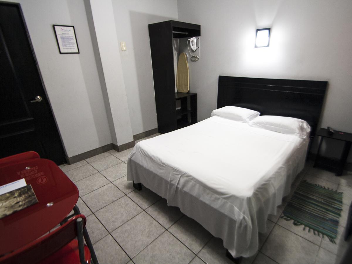 Jer'S Hostal Тумбес Екстер'єр фото